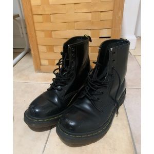 Dr.marten   Size 7W  black